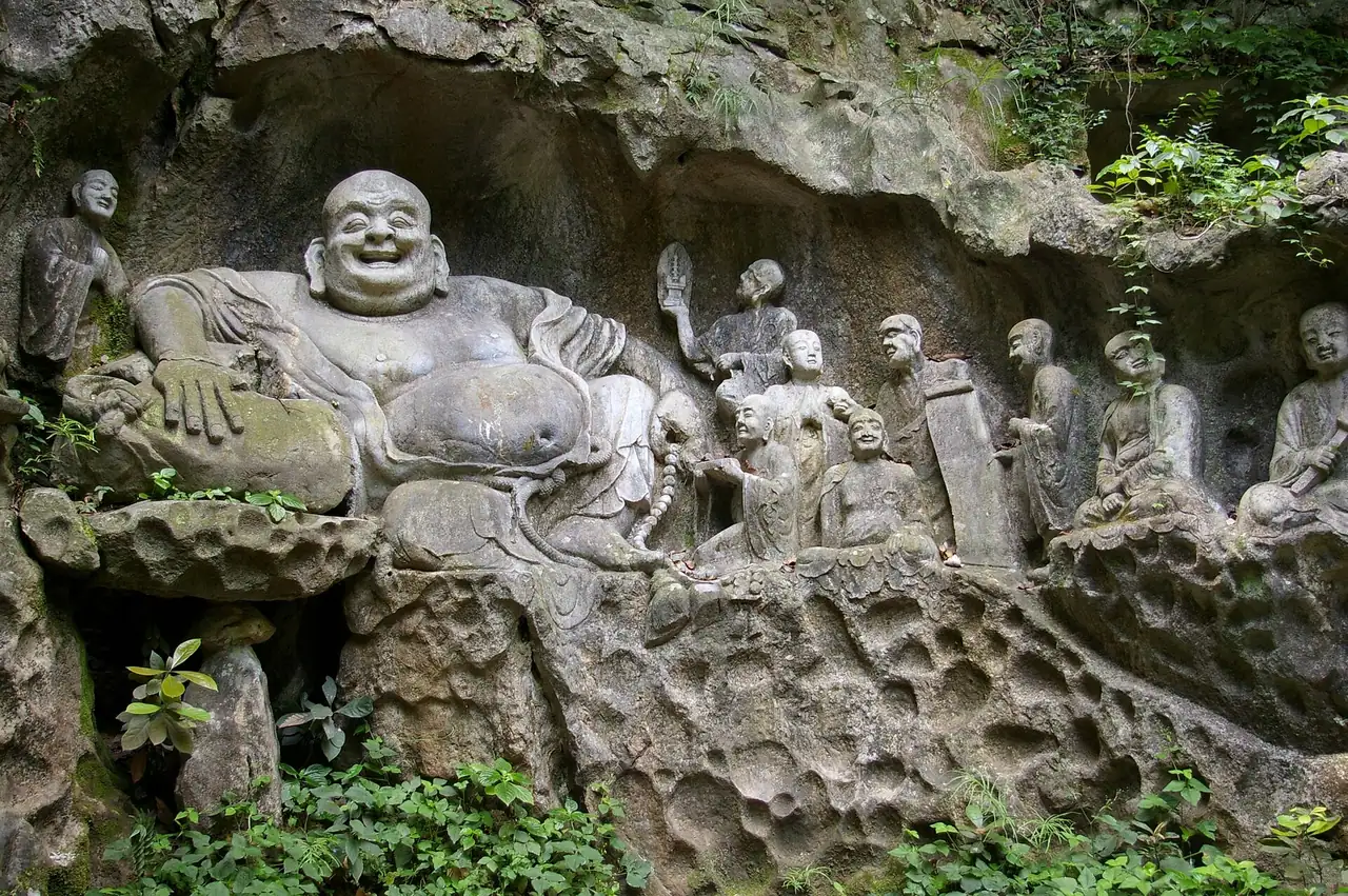 Lingyin Feilai Peak Scenic Area (incl. Lingyin Temple)